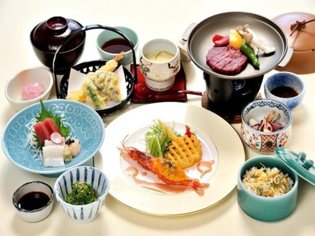Hokkaido Futomi Meisen Manyo No Yu Ishikari Exterior foto