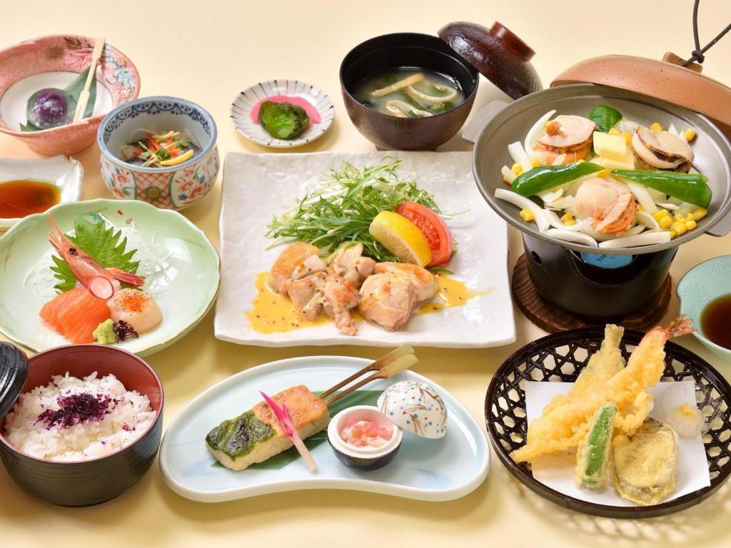 Hokkaido Futomi Meisen Manyo No Yu Ishikari Exterior foto